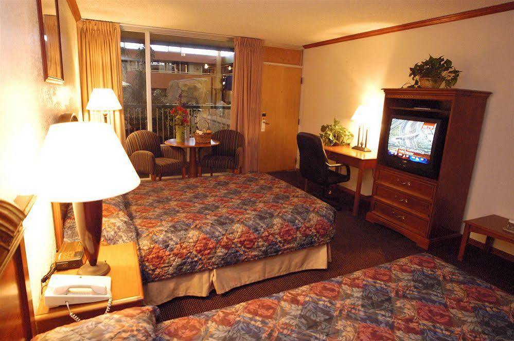 Boulder Outlook Hotel & Suites Kamer foto